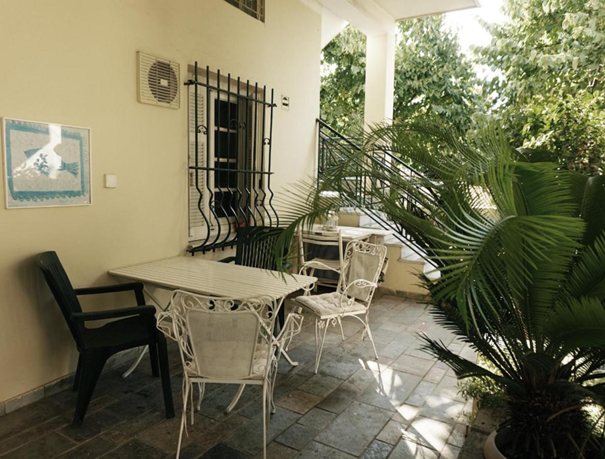 Ferienwohnung Independent Entrance Apt - 130M2 - Garden - Private Parking Athen Exterior foto