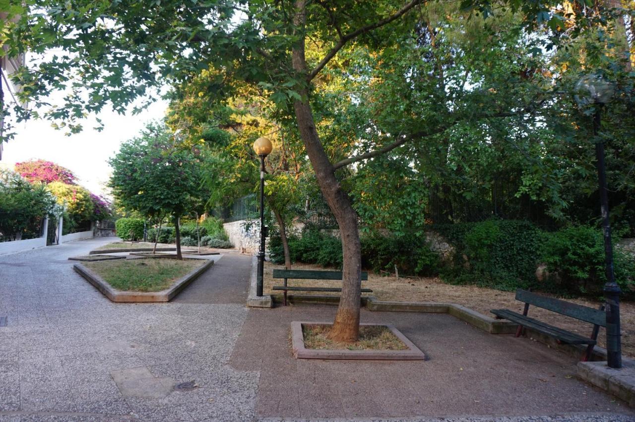 Ferienwohnung Independent Entrance Apt - 130M2 - Garden - Private Parking Athen Exterior foto